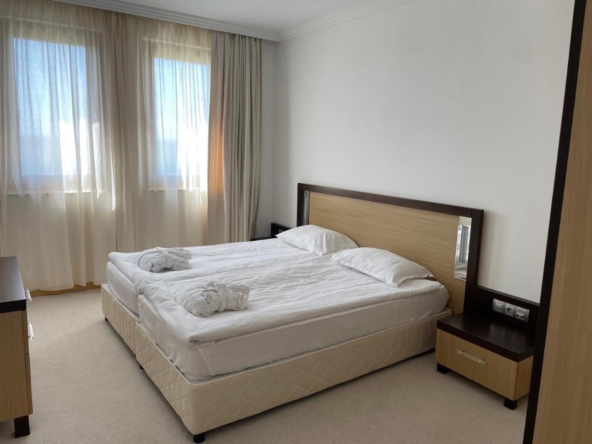 Private Apartments In Emerald Ravda Exterior foto