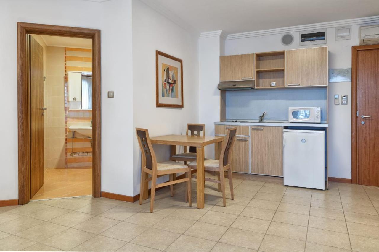 Private Apartments In Emerald Ravda Exterior foto